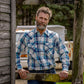 Men's long-sleeve western shirt. Plaid pattern. Pearl snaps.