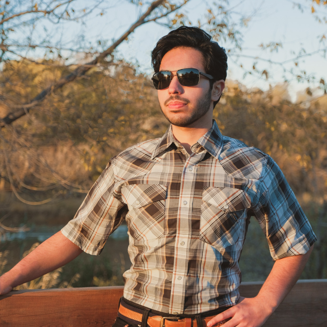 Men's Short-Sleeve Snap Plaid Shirt (Black Orange) - I30E00-78